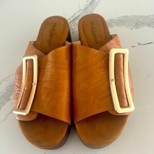 Kelsi Daggar Brooklyn Dover Platform Sandal New without tags.   Never worn